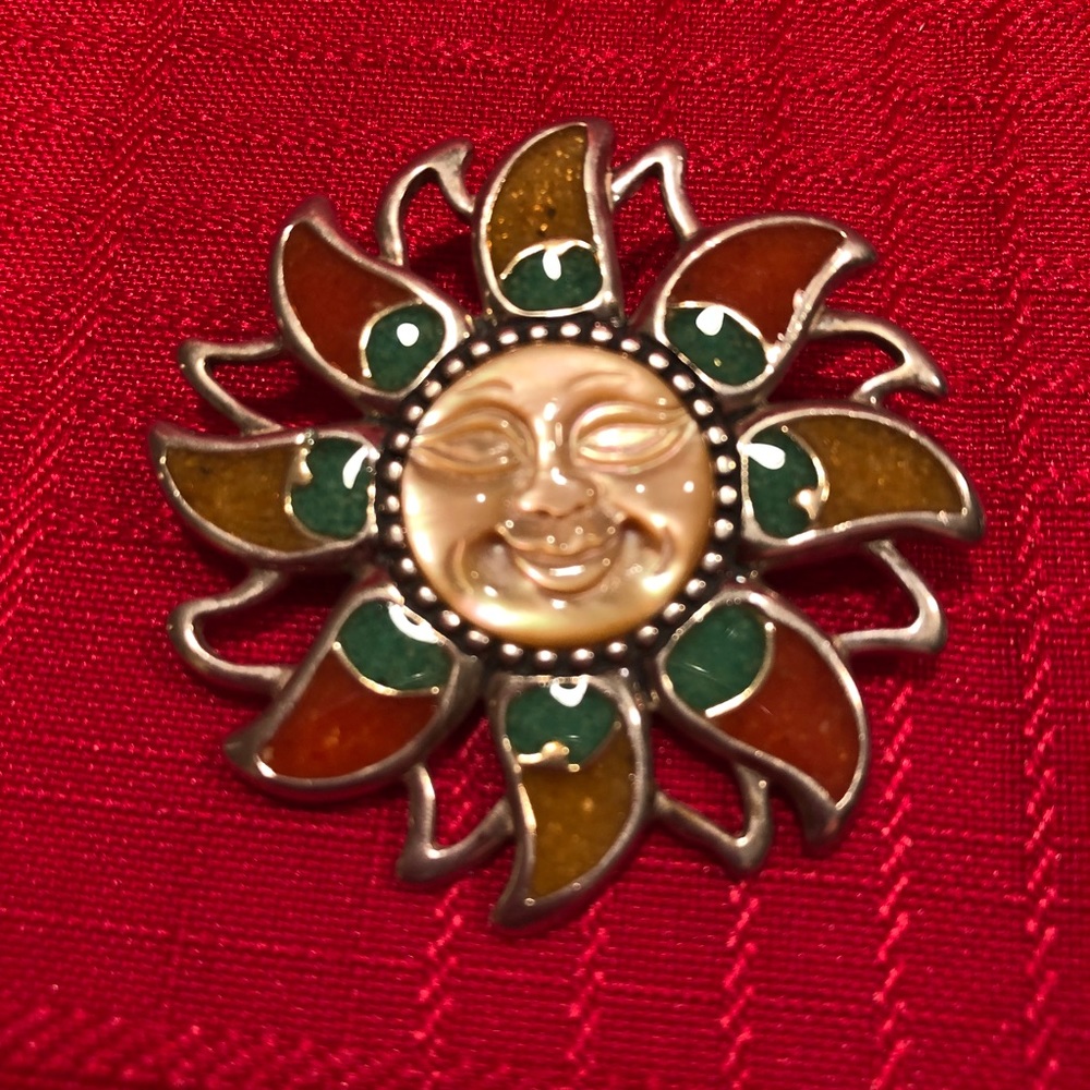 Beautiful Southwestern Sun Brooch and Pendant - Picture 3 of 6